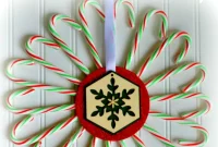 Twinkling Candy Cane Disc Wreath