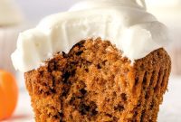Decadent Pumpkin Cupcakes with Silky Cream Cheese Frosting
