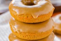 Autumn Spiced Pumpkin Donuts