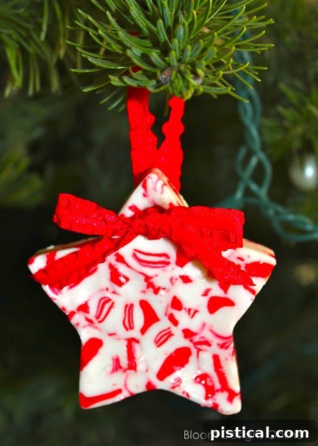 Candy Cane Crafts An assortment of vibrant candy cane crafts, showcasing various creative holiday decorations and DIY projects, perfect for inspiring festive fun.