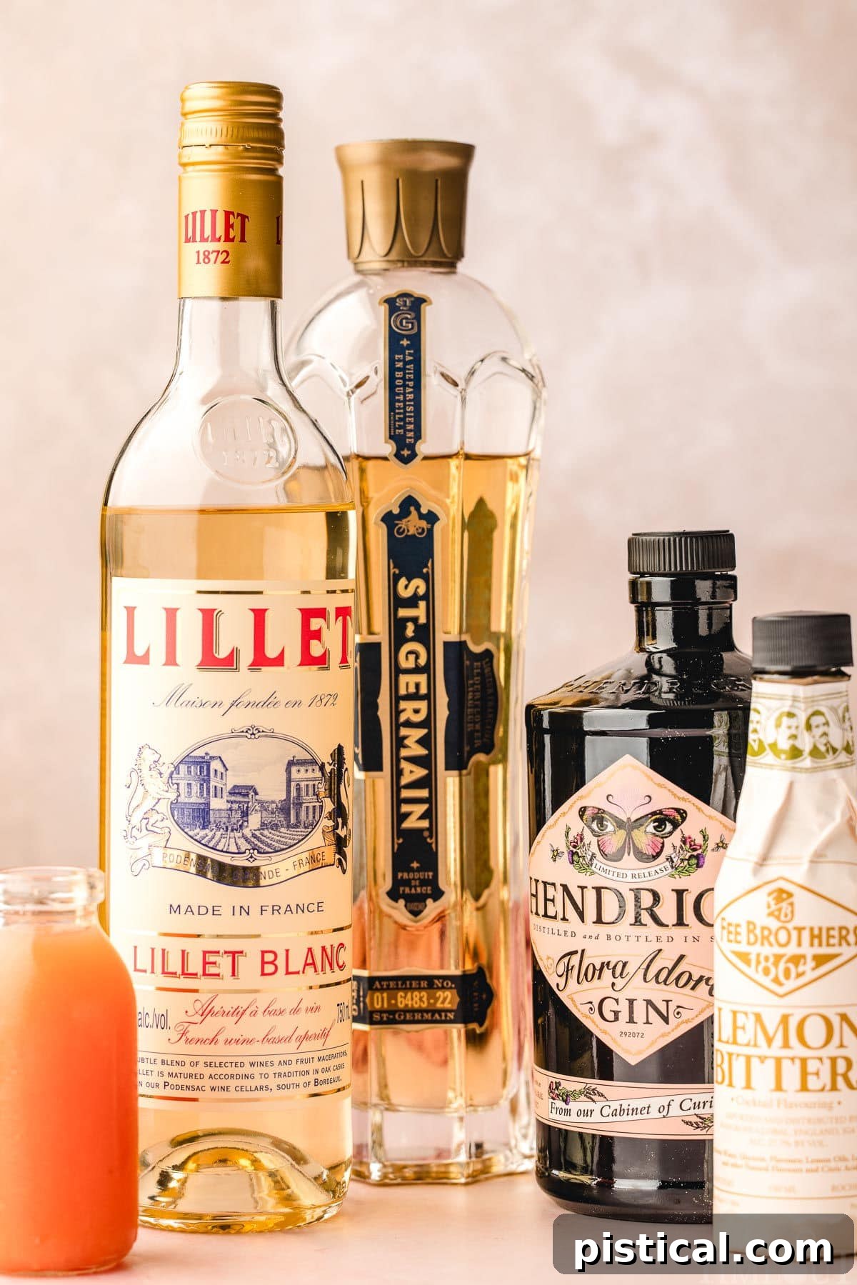Image shows all the ingredients need to prepare a french blonde cocktail.